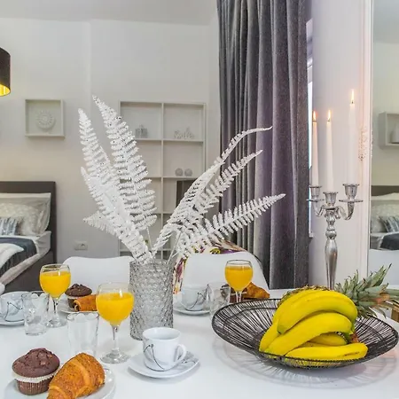 Ipm Luxury With Private Pool Каштела