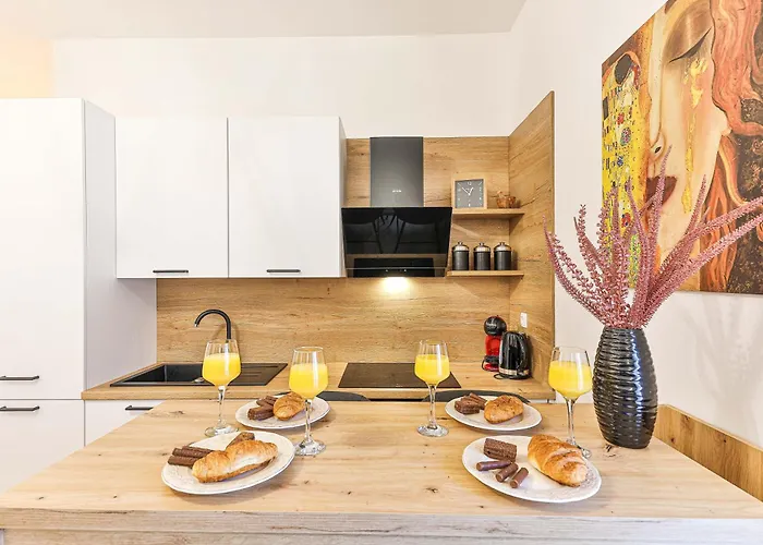 Apartment Ipm Luxury With Private Pool Kastela